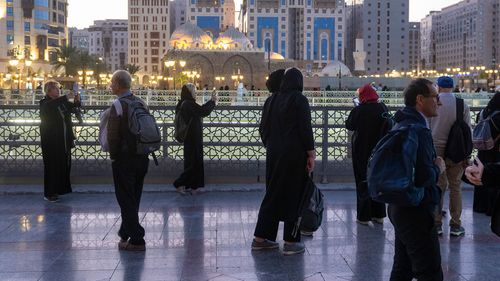 Cruise Passengers visiting Madinah 3.jpg