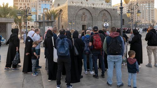 Cruise Passengers visiting Madinah 7.jpg